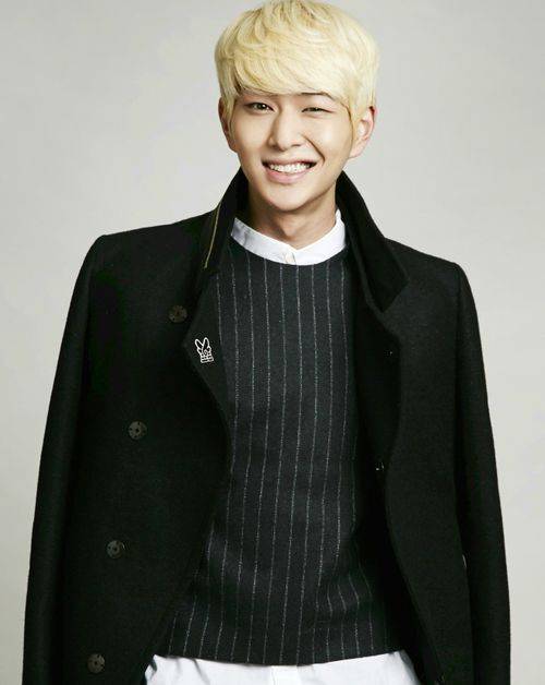 Onew (1)